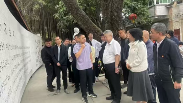 省水利厅水资源处党支部、厅水保与科技处党支部联合开展党日活动