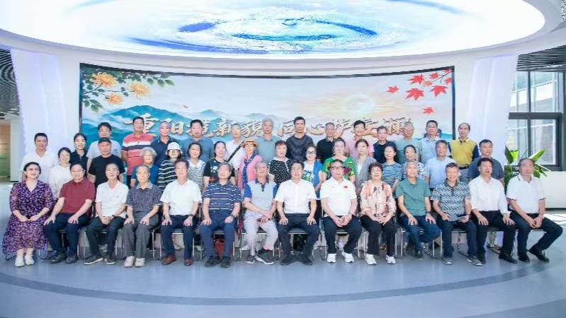 重阳览新貌 同心护安澜 ——省水利厅组织机关老同志开展2026年重阳节活动